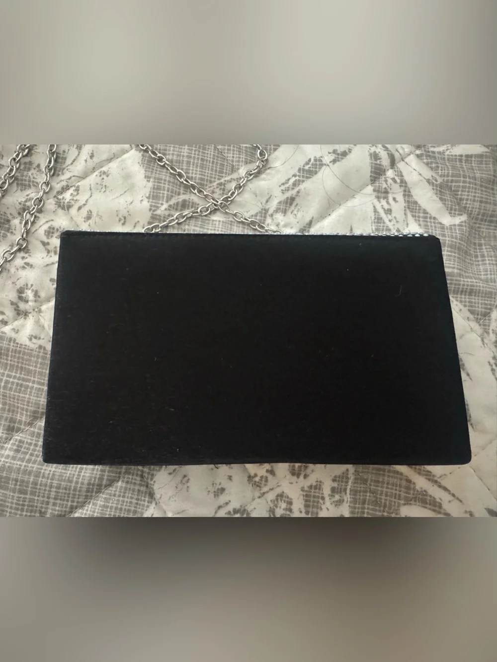 Jessica McClintock crossbody sleek strap
